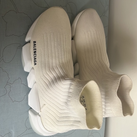 BALENCIAGA SPEED 2.0 CLEAR SOLE RECYCLED KNIT SNEAKER - Picture 3 of 12